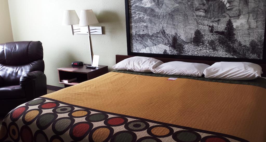 Super 8 By Wyndham Sioux Falls Near Convention Center 部屋 写真